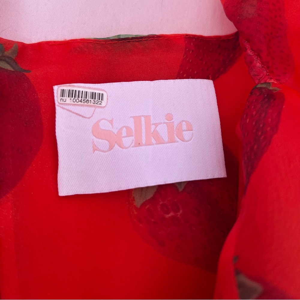 Selkie Strawberry Dress - Picture 2 of 8